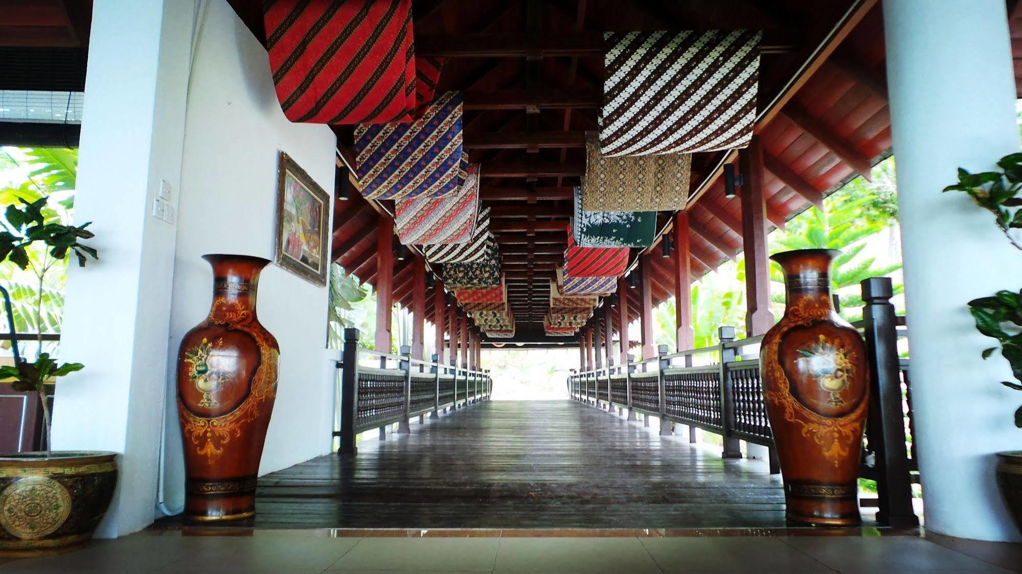 Sari Pacifica Resort & Spa, Sibu Island, Johor Pulau Sibu Exterior foto